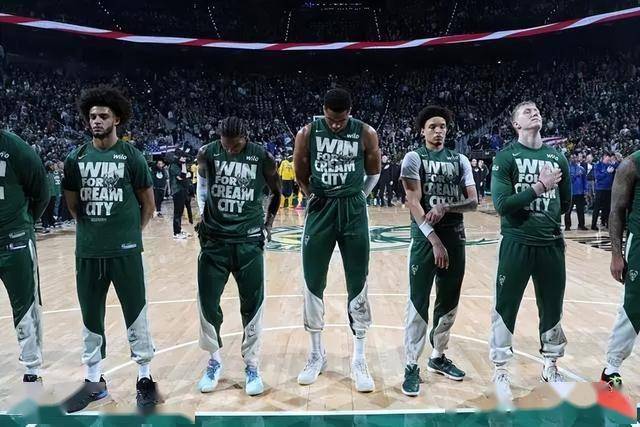 九游下载包含费耶诺德训练开放日，转会期临场应变引欢呼，NBA总决赛在即，年轻球员得到机会的词条