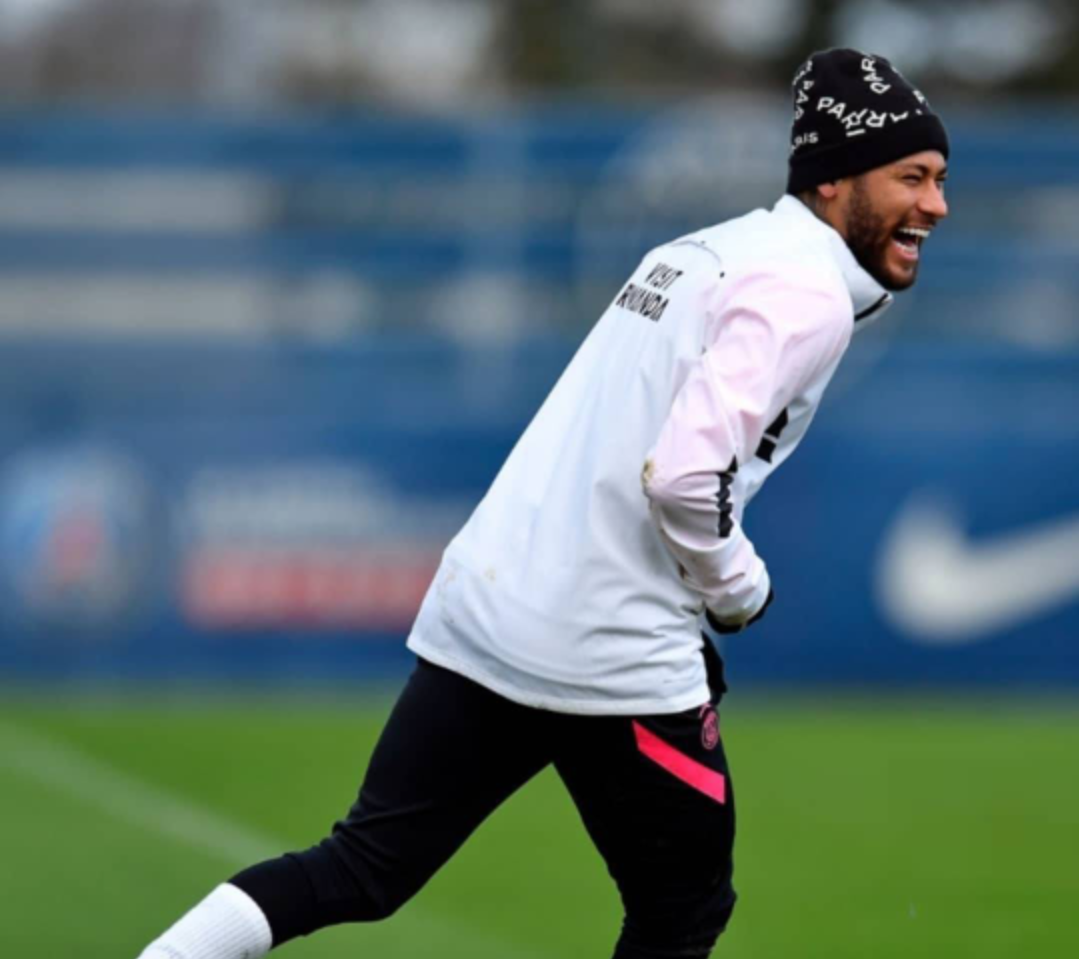 九游下载新疆广汇发布备战花絮；冲刺阶段内部沟通；法甲任务艰巨；身体对抗强度拉满的简单介绍