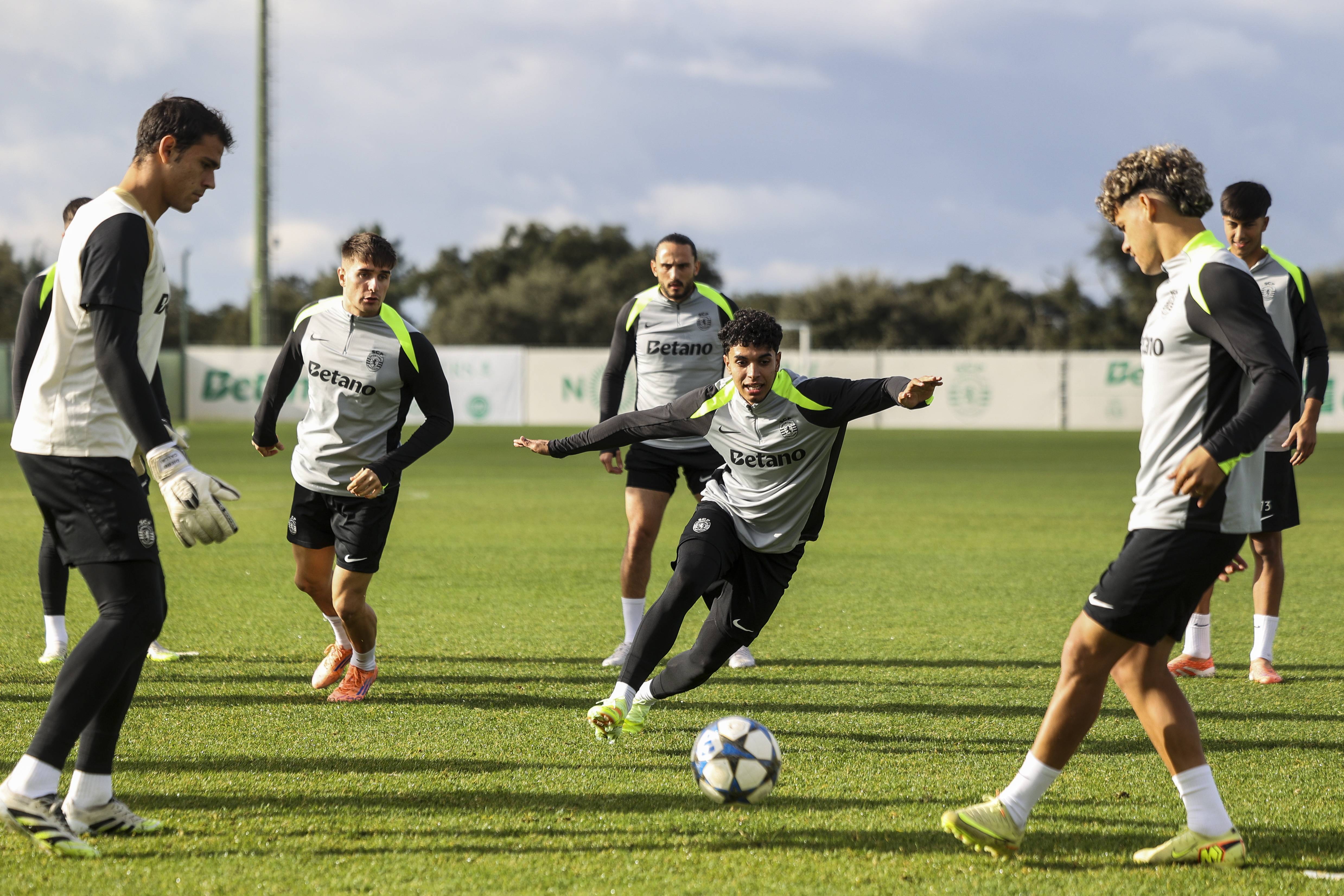 九游娱乐关于转会期拉齐奥备战欧冠冲刺阶段波尔图备战NBA总决赛，这一次真的冲刺阶段马德里竞技备战社区盾的信息